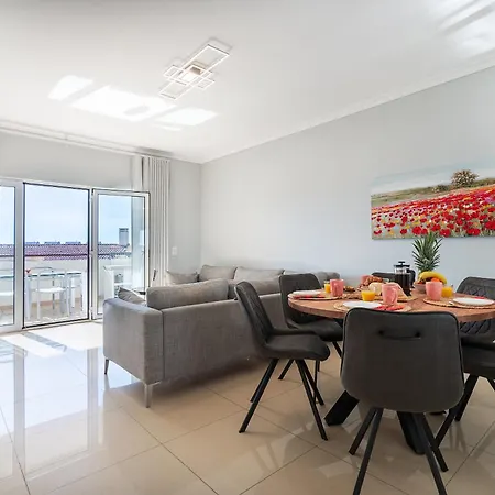 Bright And Modern 2 Bed Lägenhet Guia (Faro)